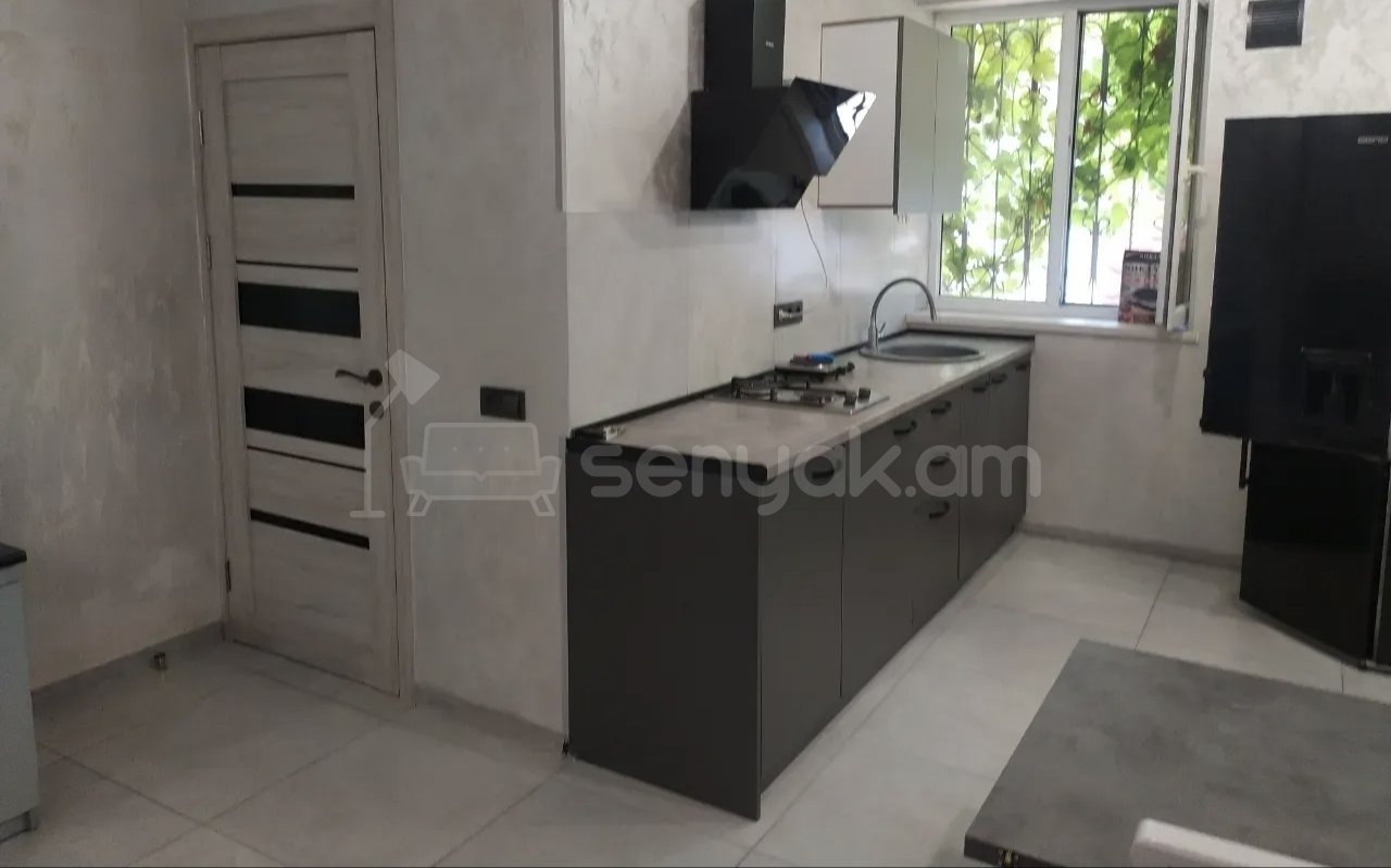 2 Սենյականոց Բնակարան, 56քմ, 1/9 հարկ, Կապիտալ Վերանորոգված, Կահավորված, Արևկող
