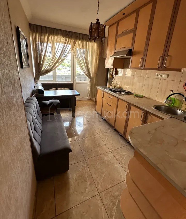 3 Սենյականոց Բնակարան, 62քմ, 8/9 հարկ, Կապիտալ Վերանորոգված