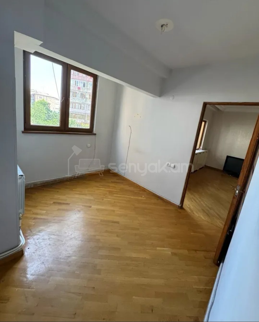 3 Սենյականոց Բնակարան, 76քմ, 3/12 հարկ, Նորմալ Վիճակում