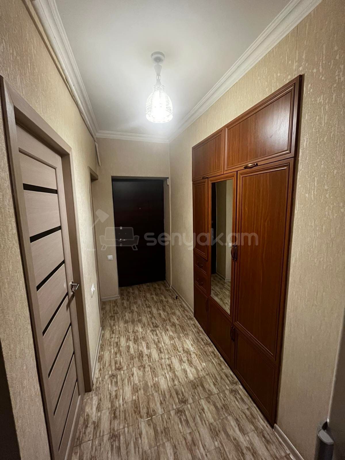 2 Սենյականոց Բնակարան Քարե Շենքում, 47քմ, 2/5 հարկ, Դիզայներական Վերանորոգված