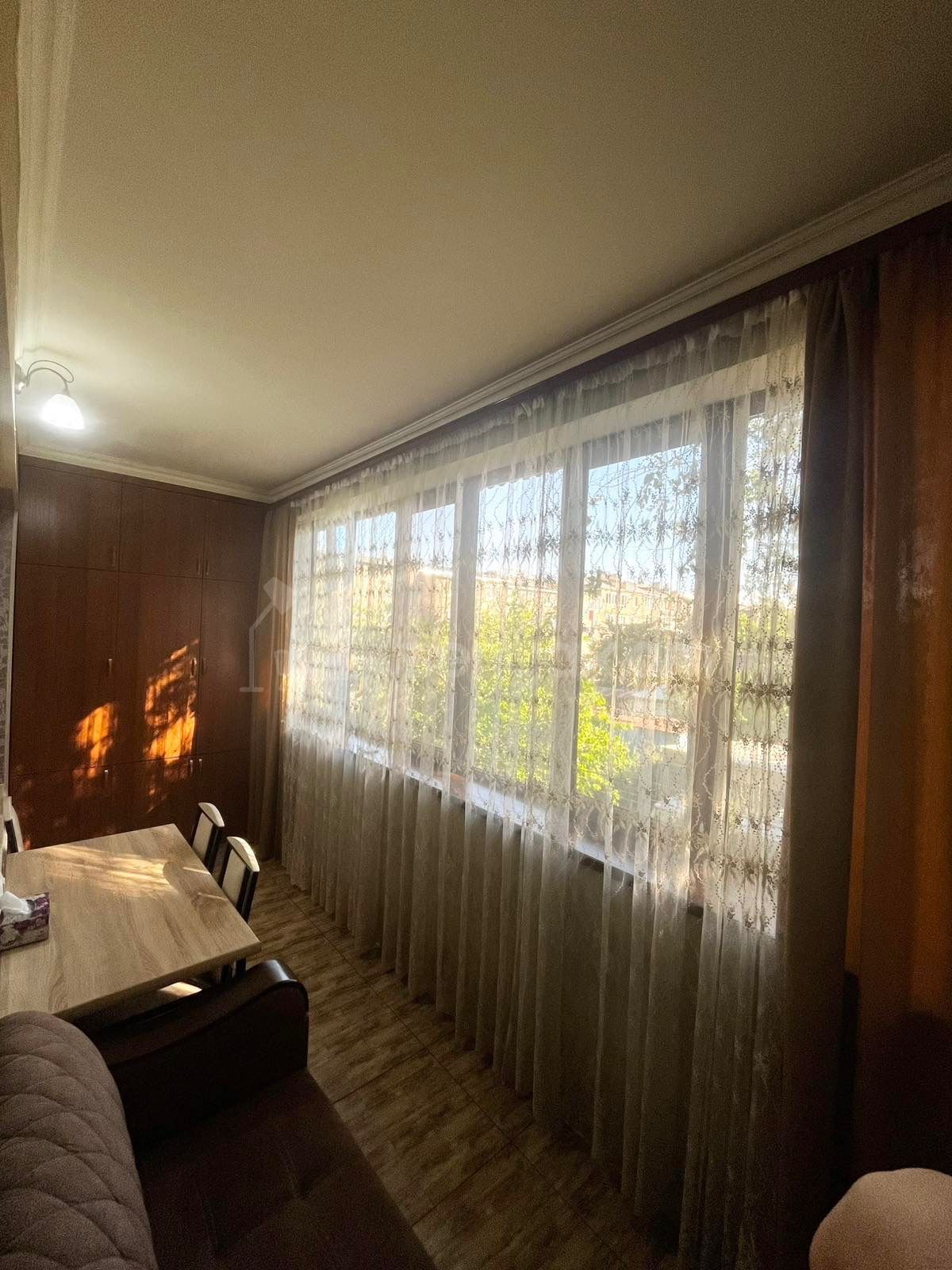 2 Սենյականոց Բնակարան Քարե Շենքում, 47քմ, 2/5 հարկ, Դիզայներական Վերանորոգված