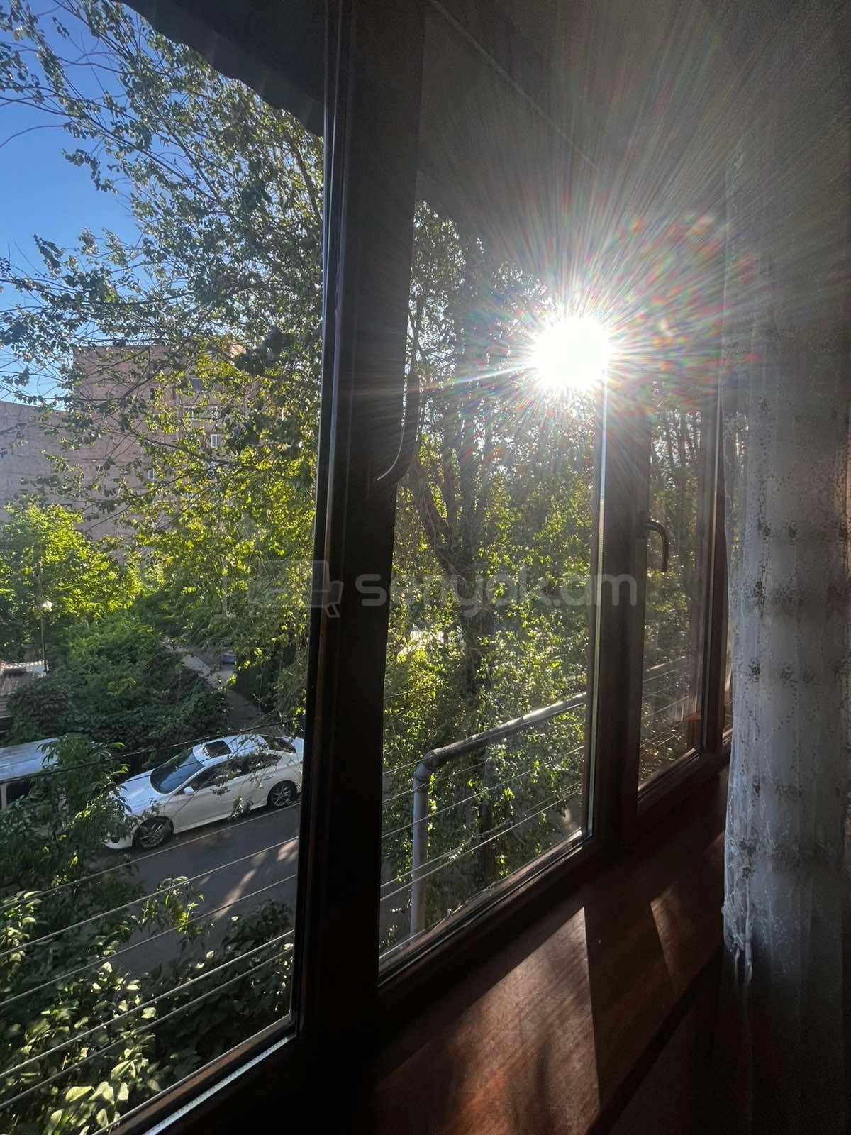 2 Սենյականոց Բնակարան Քարե Շենքում, 47քմ, 2/5 հարկ, Դիզայներական Վերանորոգված