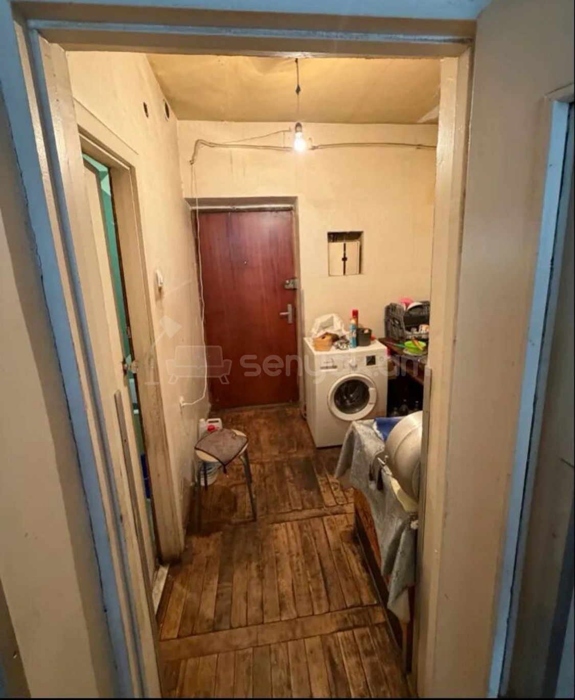 2 Սենյականոց Բնակարան Քարե Շենքում, 41քմ, 4/5 հարկ, Պետական Վիճակում