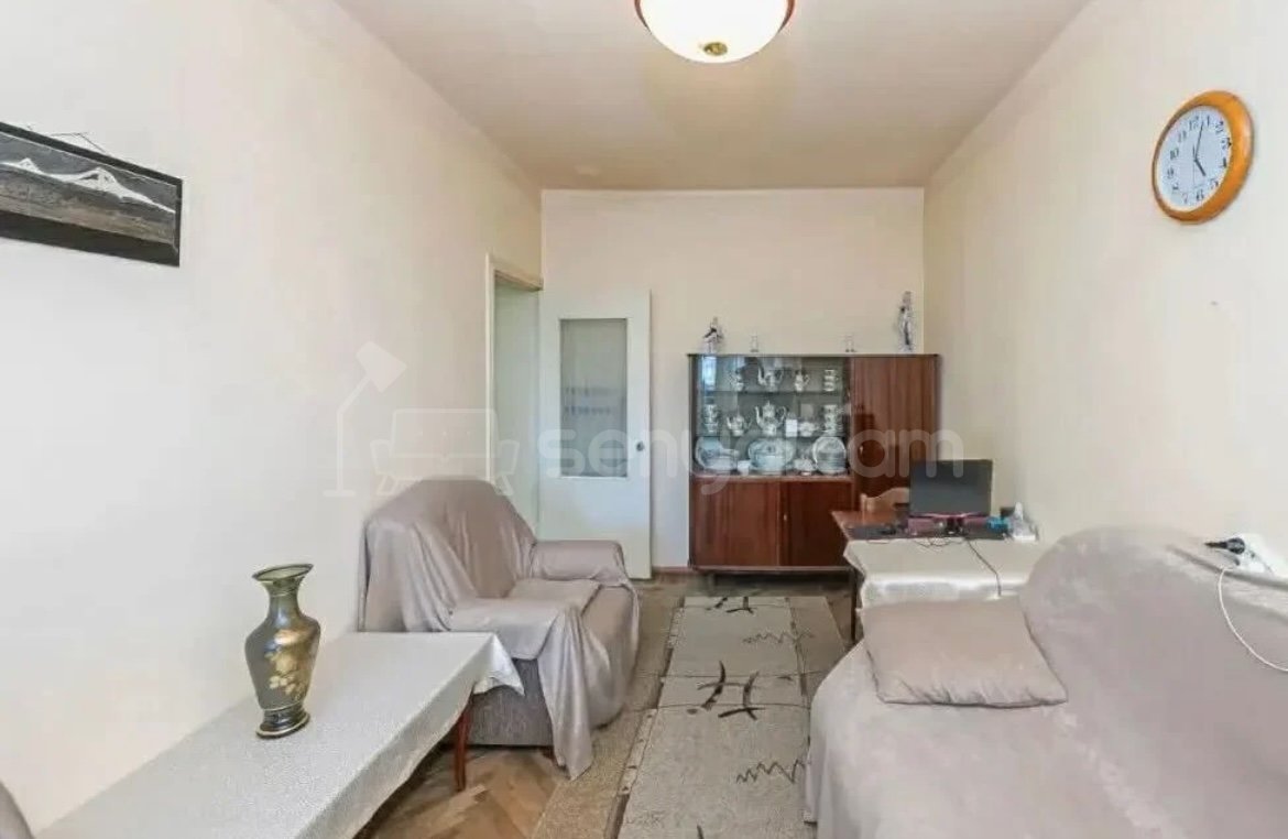 2 Սենյականոց Բնակարան Քարե Շենքում, 45քմ, 4/5 հարկ, Կոսմետիկ Վերանորոգված