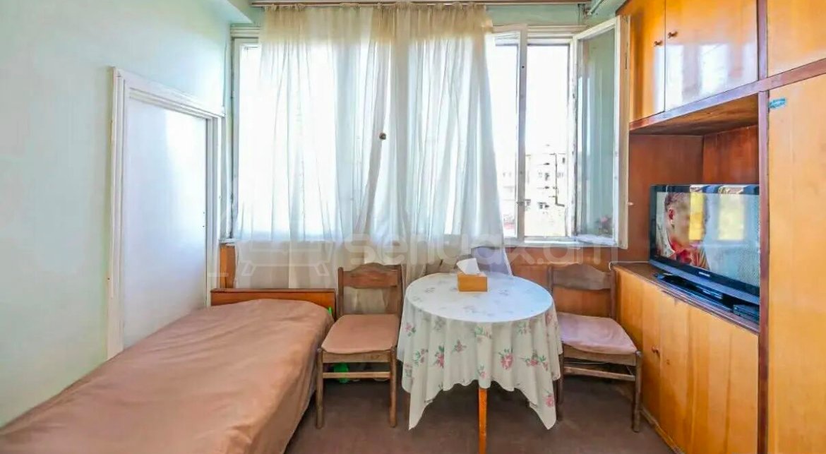 2 Սենյականոց Բնակարան Քարե Շենքում, 45քմ, 4/5 հարկ, Կոսմետիկ Վերանորոգված