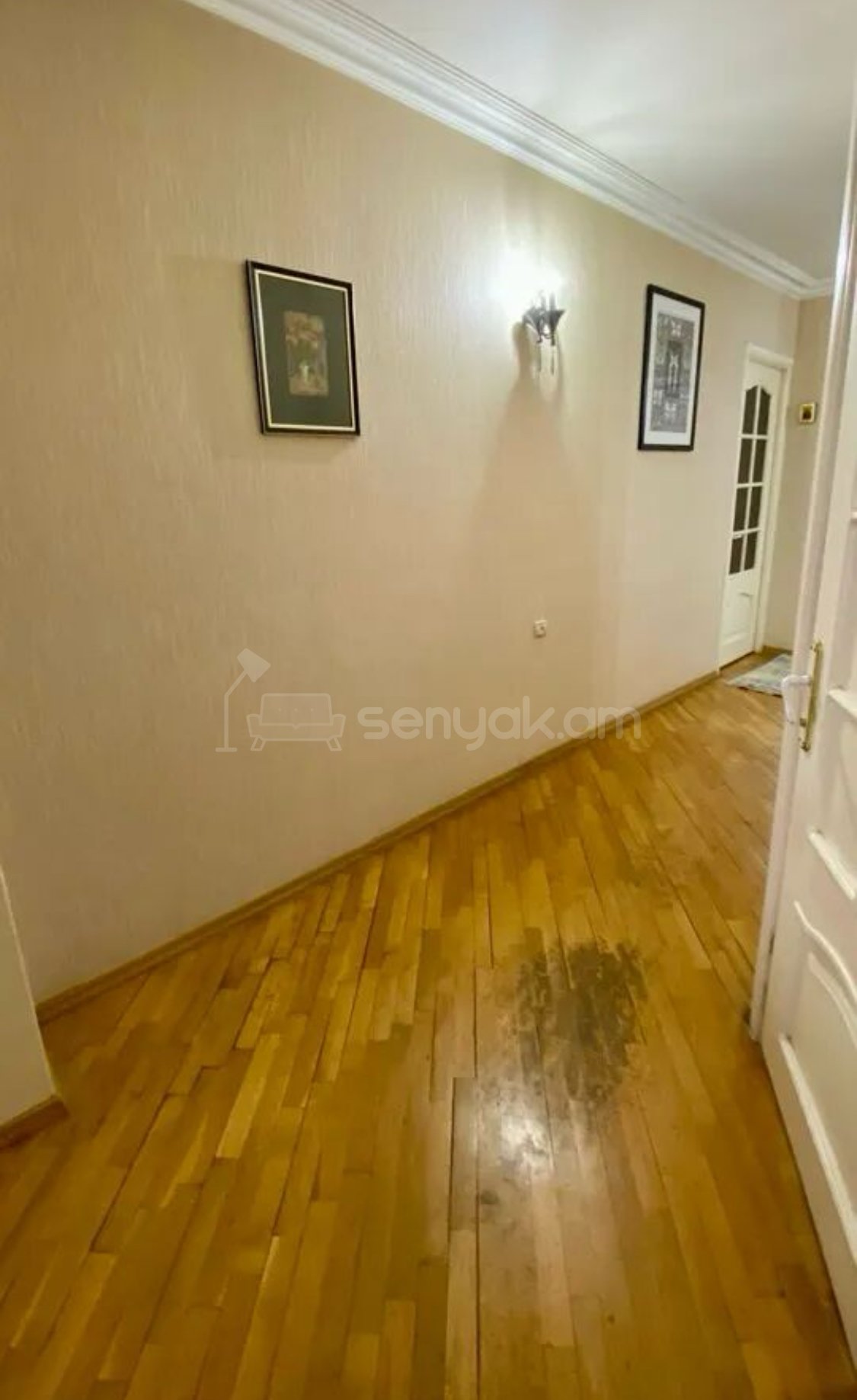 4 Սենյականոց Բնակարան Քարե Շենքում, 120քմ, 3/5 հարկ, Կապիտալ Վերանորոգված
