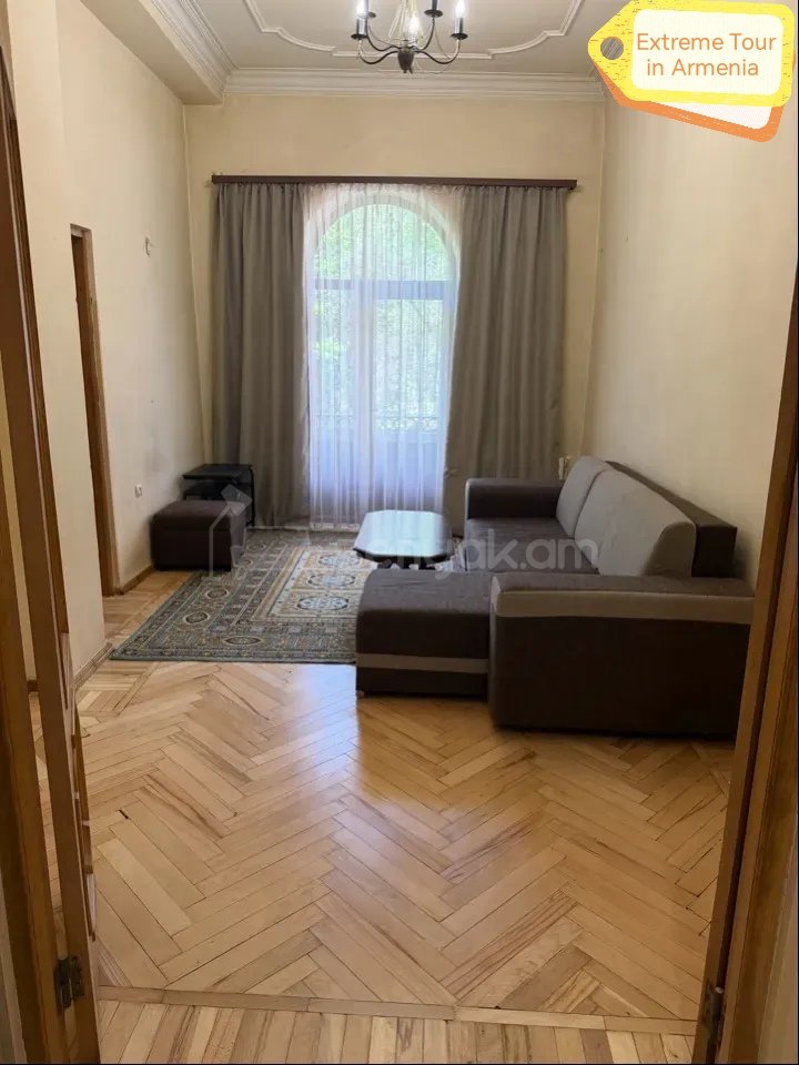 2 Սենյականոց Բնակարան Քարե Շենքում, 60քմ, 2/4 հարկ, Նորմալ Վիճակում, Կահավորված, Արևկող