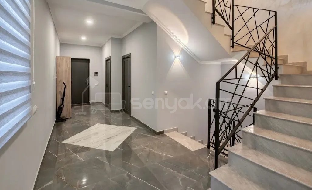 4 Սենյականոց Շքեղ Առանձնատուն, 220քմ, Կահավորված