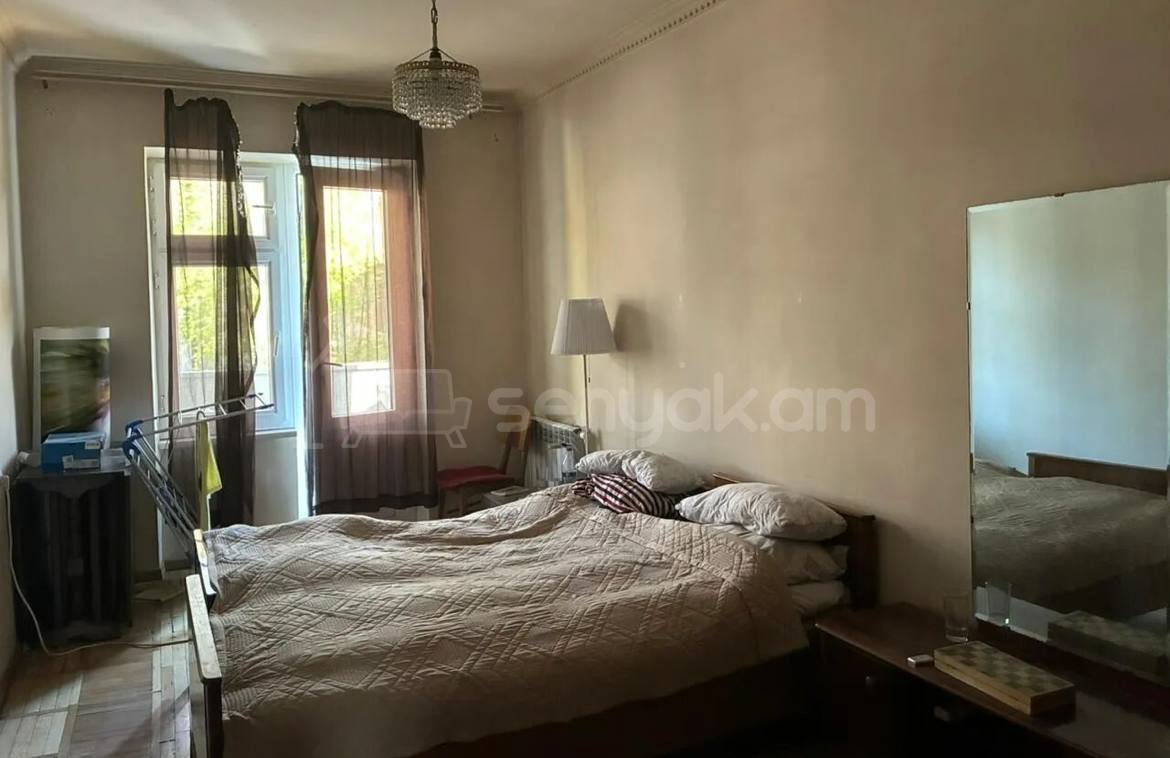 3 Սենյականոց Բնակարան Քարե Շենքում, 64քմ, 2/5 հարկ, Կապիտալ Վերանորոգված, Կահավորված, Արևկող
