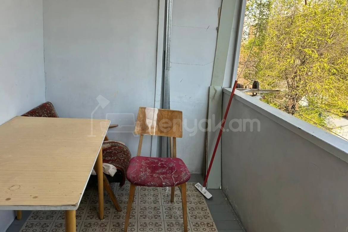 3 Սենյականոց Բնակարան Քարե Շենքում, 64քմ, 2/5 հարկ, Կապիտալ Վերանորոգված, Կահավորված, Արևկող