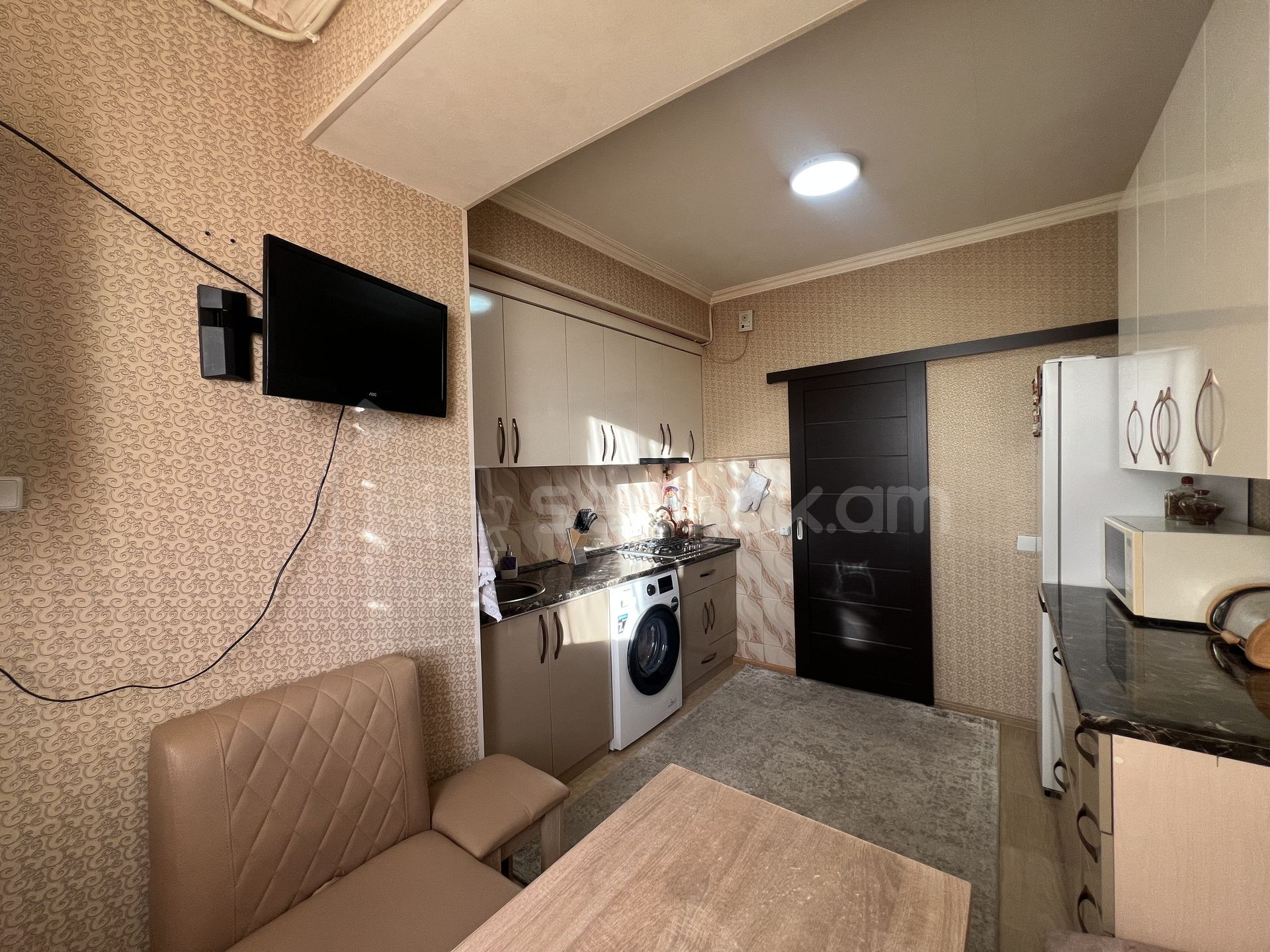 3 Սենյականոց Բնակարան, 60քմ, 10/14 հարկ, Կապիտալ Վերանորոգված