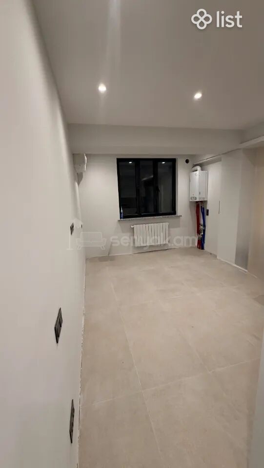 2 Սենյականոց Բնակարան, 43քմ, 5/10 հարկ, Կապիտալ Վերանորոգված