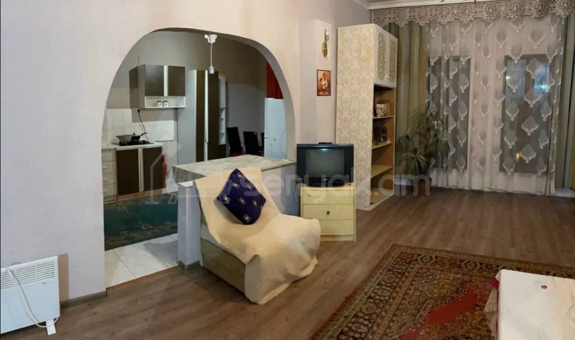 3 Սենյականոց Բնակարան Քարե Շենքում, 89քմ, 6/6 հարկ, Կապիտալ Վերանորոգված, Կահավորված