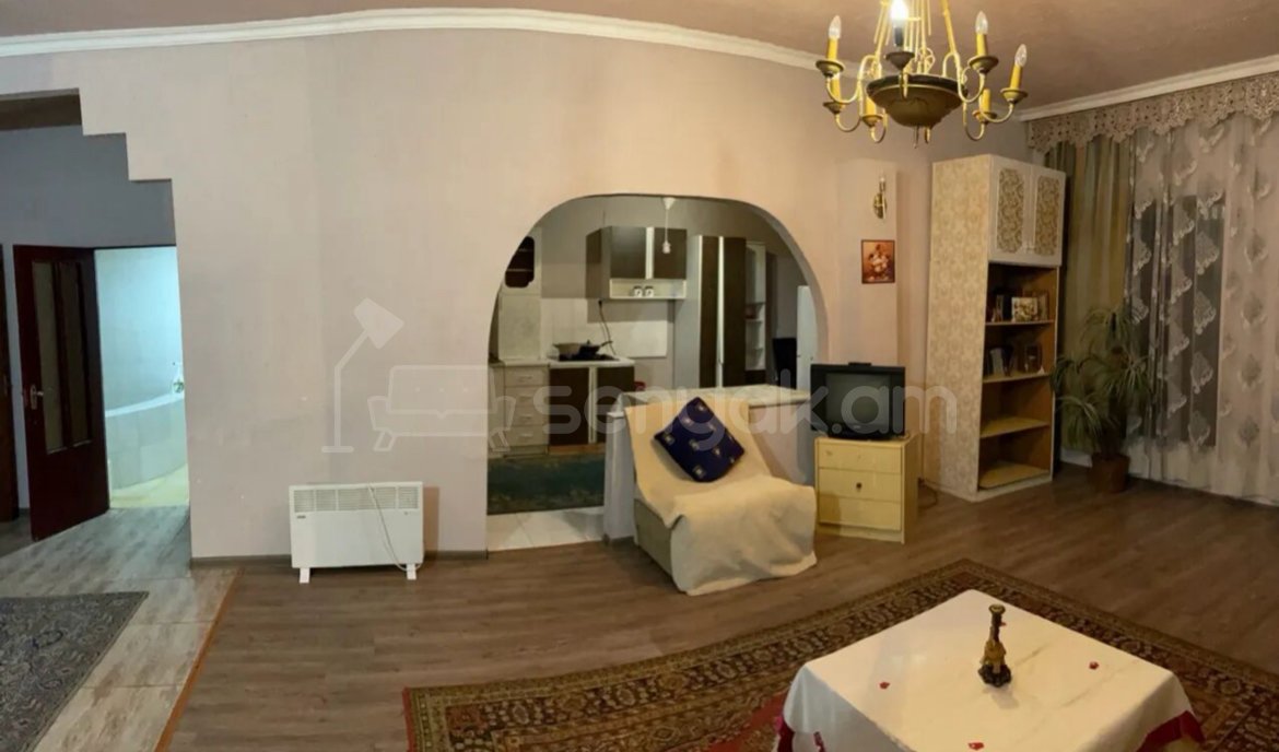 3 Սենյականոց Բնակարան Քարե Շենքում, 89քմ, 6/6 հարկ, Կապիտալ Վերանորոգված, Կահավորված