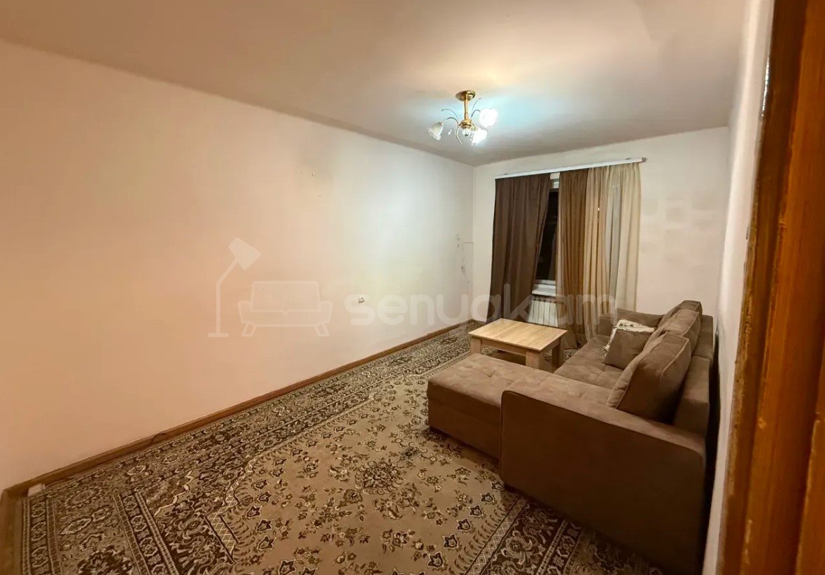 2 Սենյականոց Բնակարան Քարե Շենքում, 54քմ, 5/5 հարկ, Կոսմետիկ Վերանորոգված
