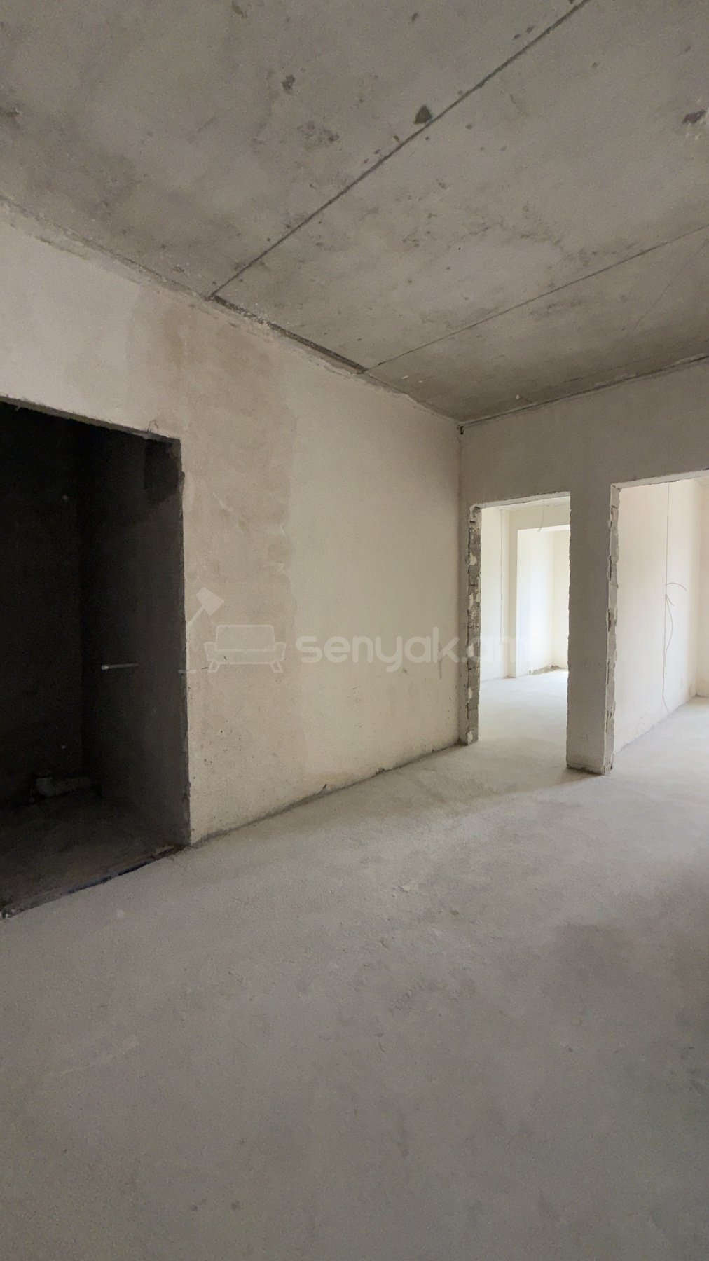 4 Սենյականոց Բնակարան Նորակառույցում, 135քմ, 6/7 հարկ, Զրոյական Վիճակում