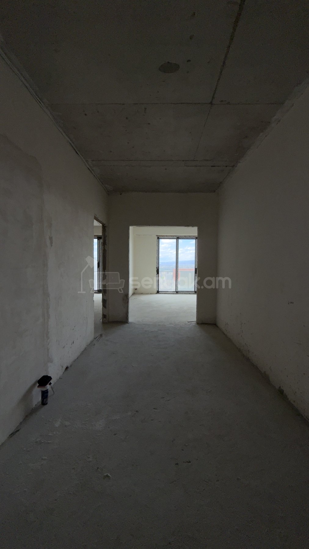 4 Սենյականոց Բնակարան Նորակառույցում, 135քմ, 6/7 հարկ, Զրոյական Վիճակում