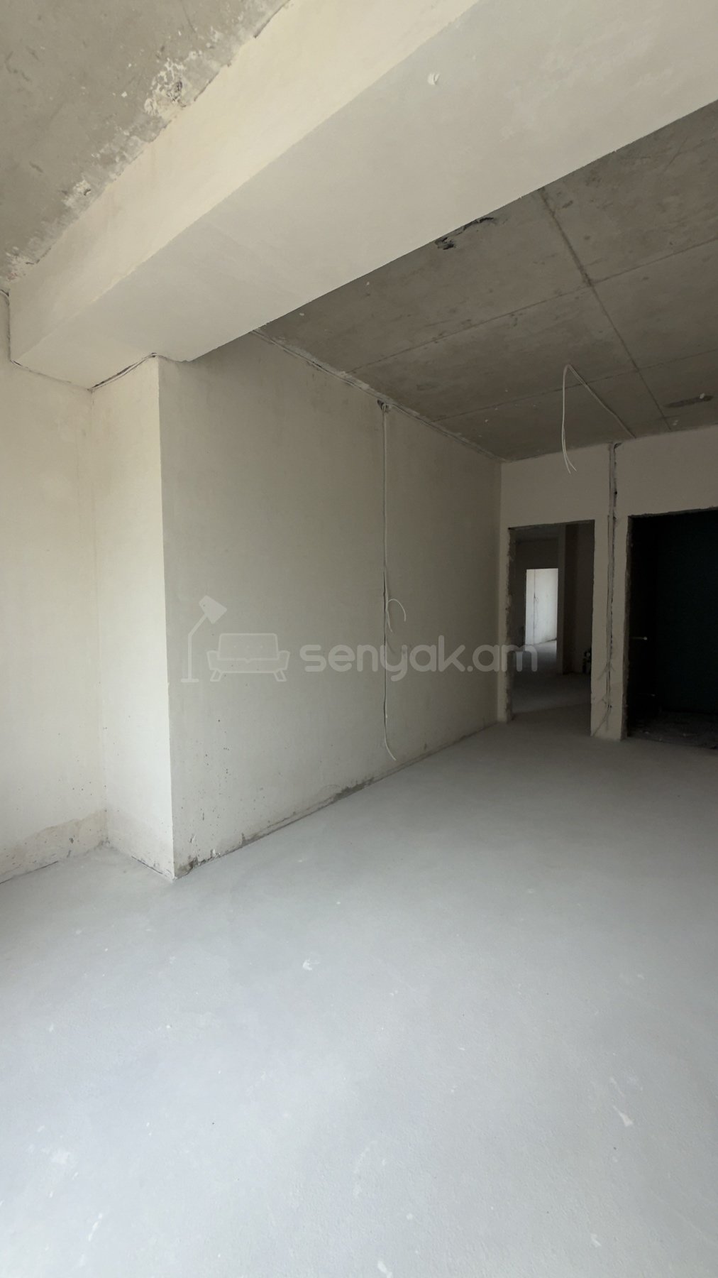4 Սենյականոց Բնակարան Նորակառույցում, 135քմ, 6/7 հարկ, Զրոյական Վիճակում