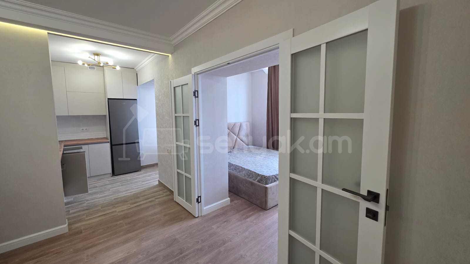 2 Սենյականոց Բնակարան Քարե Շենքում, 45քմ, 3/5 հարկ, Կապիտալ Վերանորոգված