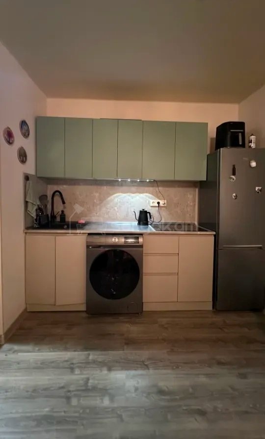 2 Սենյականոց Բնակարան, 36քմ, 9/9 հարկ, Կապիտալ Վերանորոգված