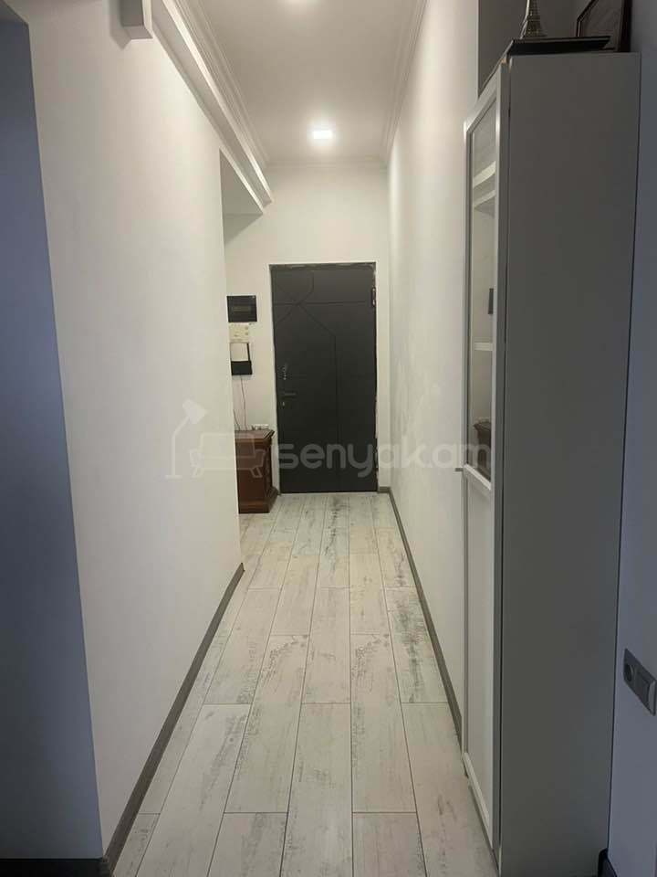 3 Սենյականոց Բնակարան Նորակառույցում, 63քմ, 3/8 հարկ, Կապիտալ Վերանորոգված