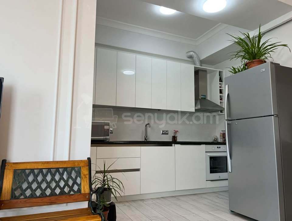 3 Սենյականոց Բնակարան Նորակառույցում, 63քմ, 3/8 հարկ, Կապիտալ Վերանորոգված