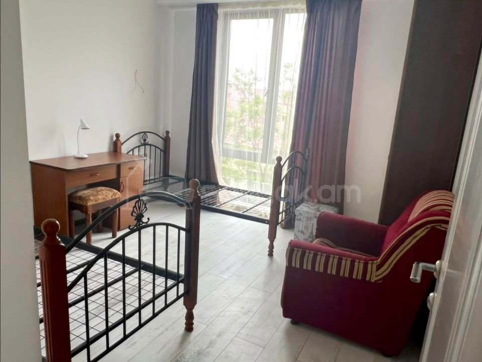3 Սենյականոց Բնակարան Նորակառույցում, 63քմ, 3/8 հարկ, Կապիտալ Վերանորոգված