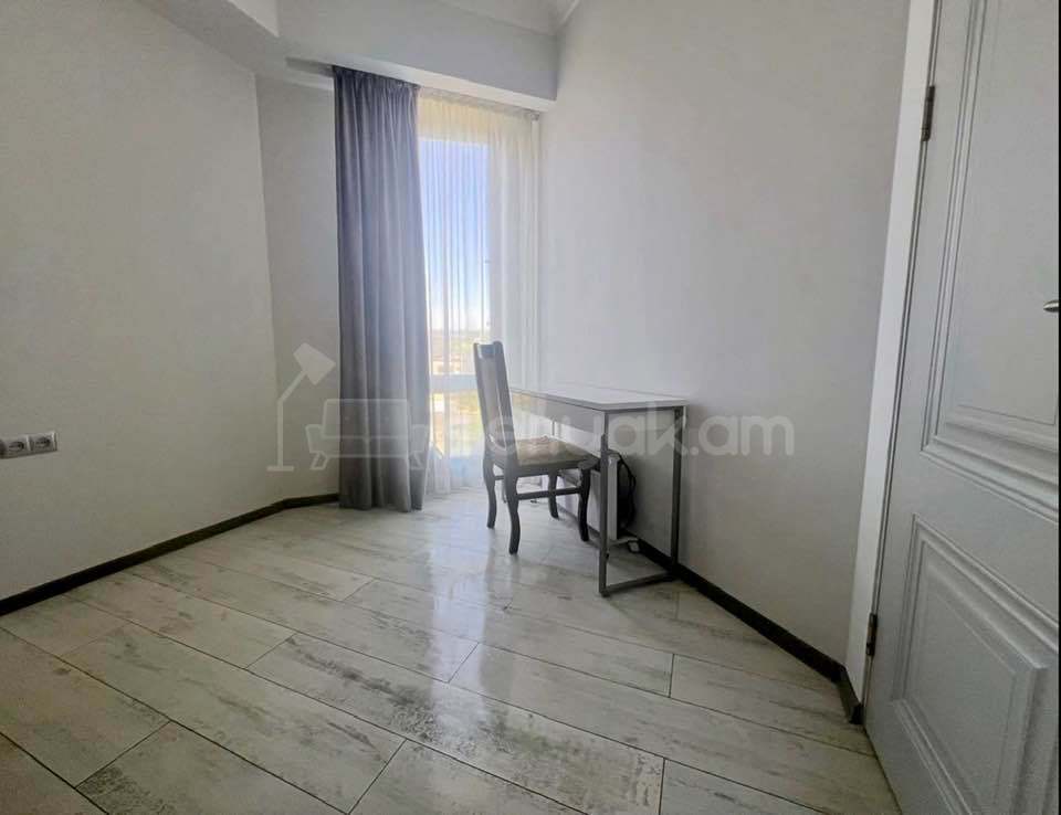 3 Սենյականոց Բնակարան Նորակառույցում, 63քմ, 3/8 հարկ, Կապիտալ Վերանորոգված