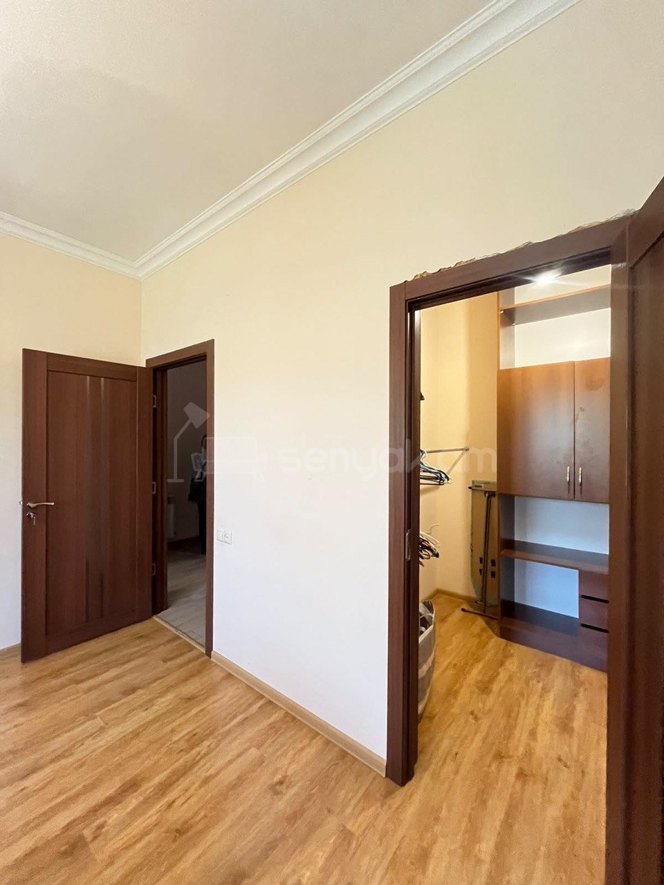 3 Սենյականոց Սեփական Տուն, 170քմ, Կապիտալ Վերանորոգված, Կահավորված