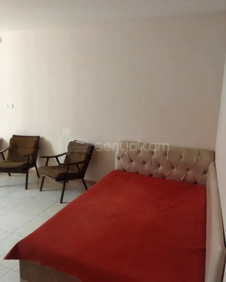 2 Սենյականոց Բնակարան Քարե Շենքում, 35քմ, 2/6 հարկ, Կապիտալ Վերանորոգված, Կահավորված