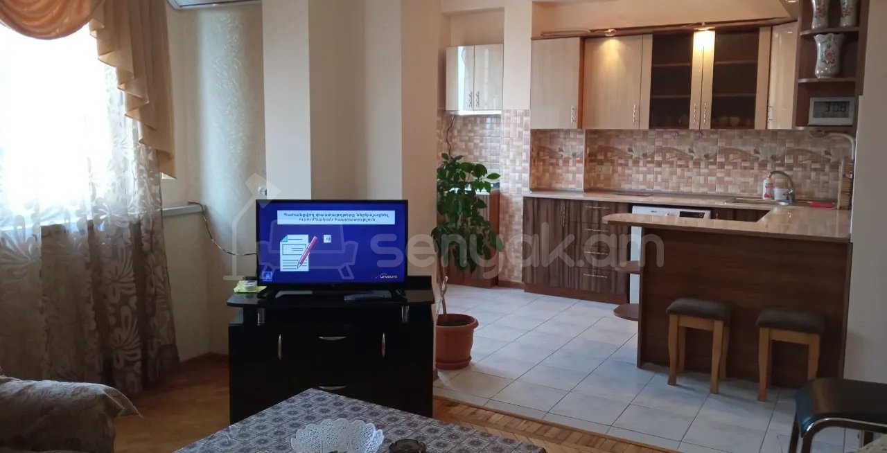 2 Սենյականոց Բնակարան Քարե Շենքում, 50քմ, 9/9 հարկ, Կապիտալ Վերանորոգված, Կահավորված