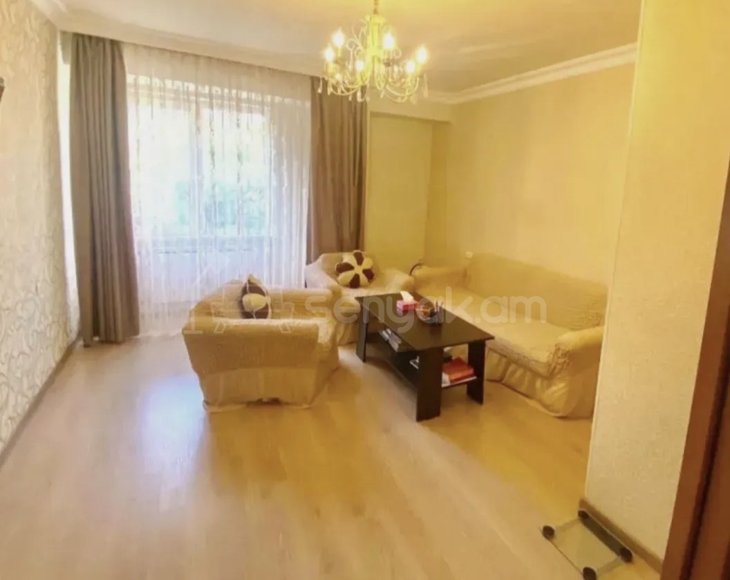 2 Սենյականոց Բնակարան Քարե Շենքում, 50քմ, 1/1 հարկ, Նորմալ Վիճակում, Կահավորված