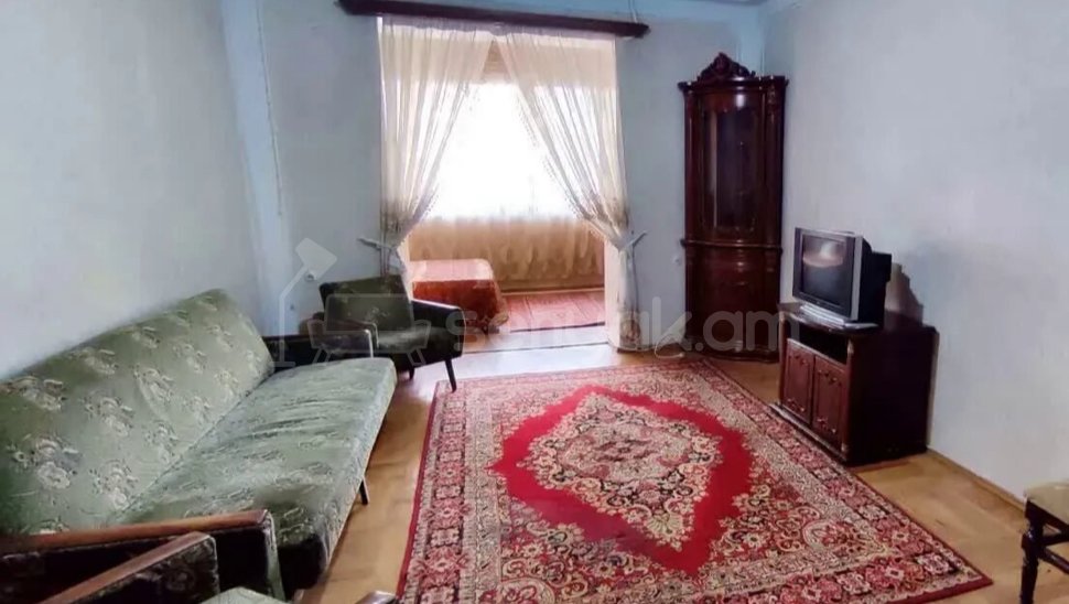 2 Սենյականոց Բնակարան Քարե Շենքում, 46քմ, 3/5 հարկ, Նորմալ Վիճակում, Կահավորված