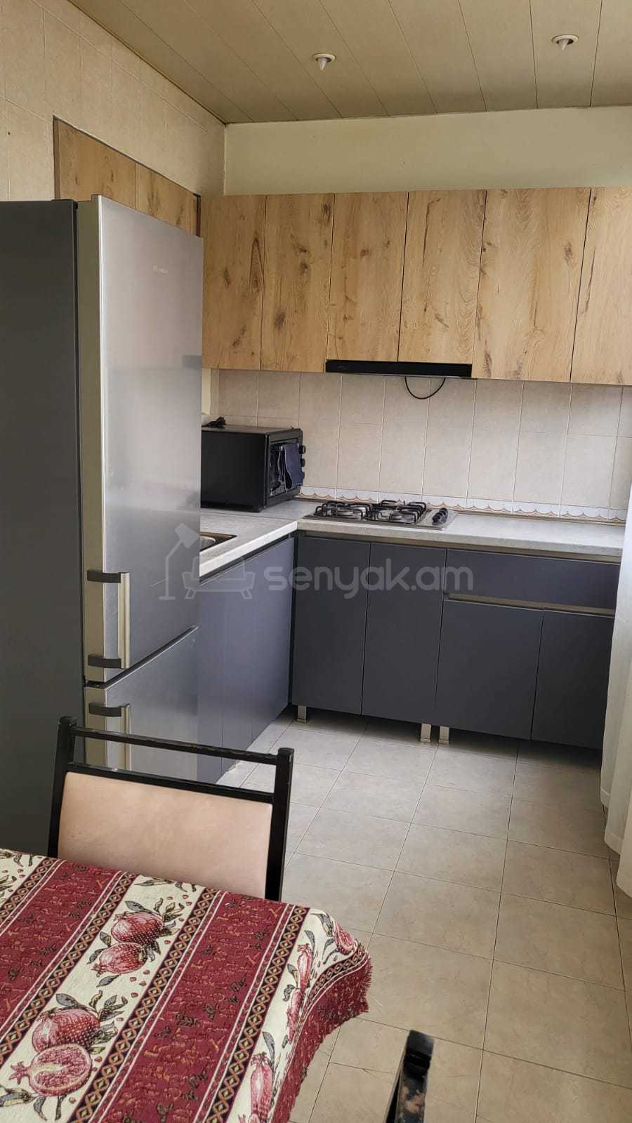 2 Սենյականոց Բնակարան Քարե Շենքում, 78քմ, 5/5 հարկ, Կապիտալ Վերանորոգված, Կահավորված, Արևկող