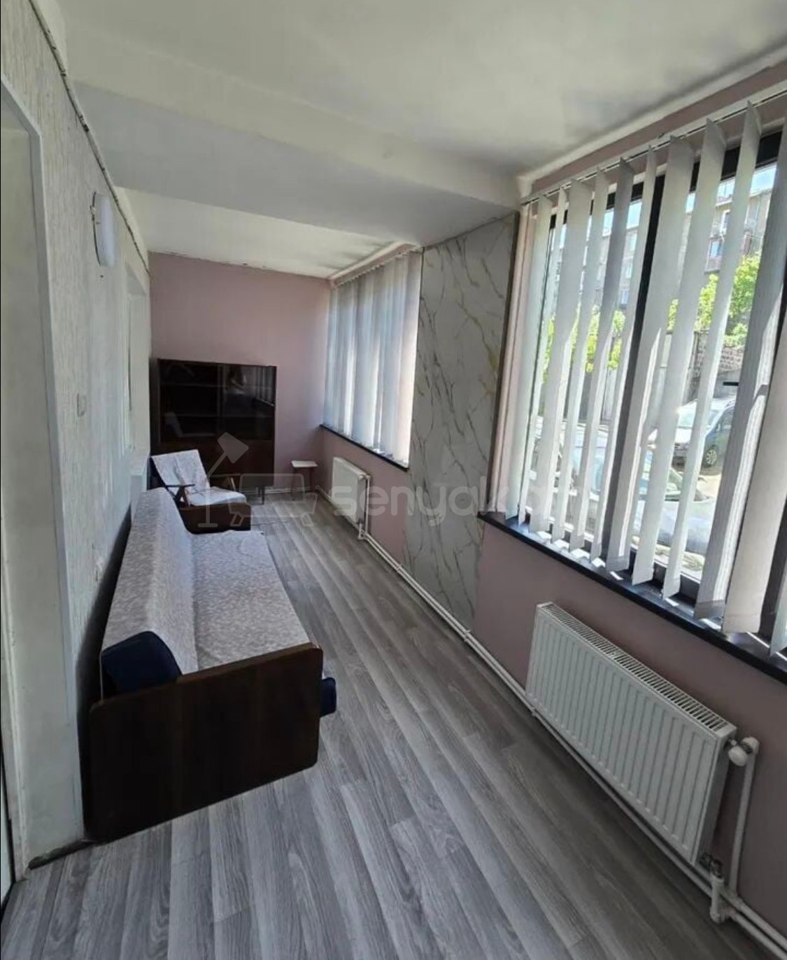 3 Սենյականոց Բնակարան Քարե Շենքում, 87քմ, 1/5 հարկ, Կապիտալ Վերանորոգված, Կահավորված