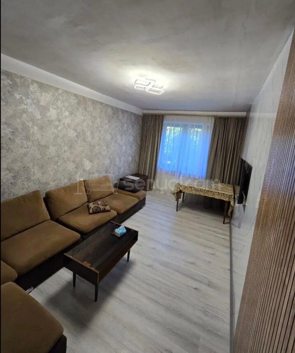 3 Սենյականոց Բնակարան Քարե Շենքում, 87քմ, 1/5 հարկ, Կապիտալ Վերանորոգված, Կահավորված