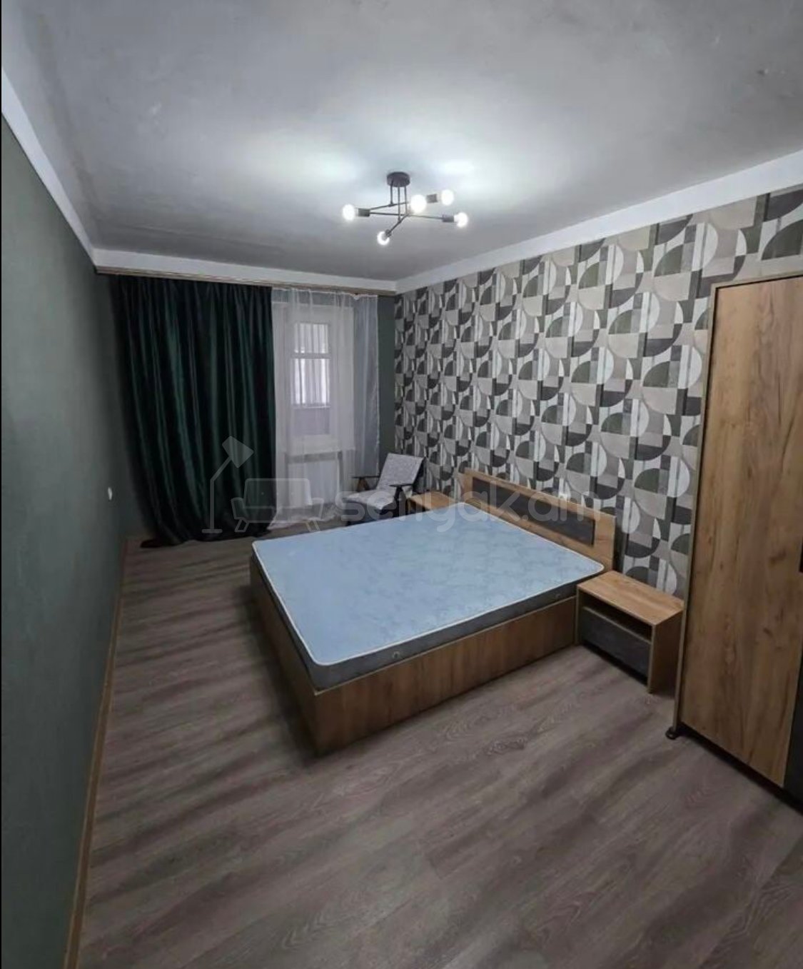 3 Սենյականոց Բնակարան Քարե Շենքում, 87քմ, 1/5 հարկ, Կապիտալ Վերանորոգված, Կահավորված