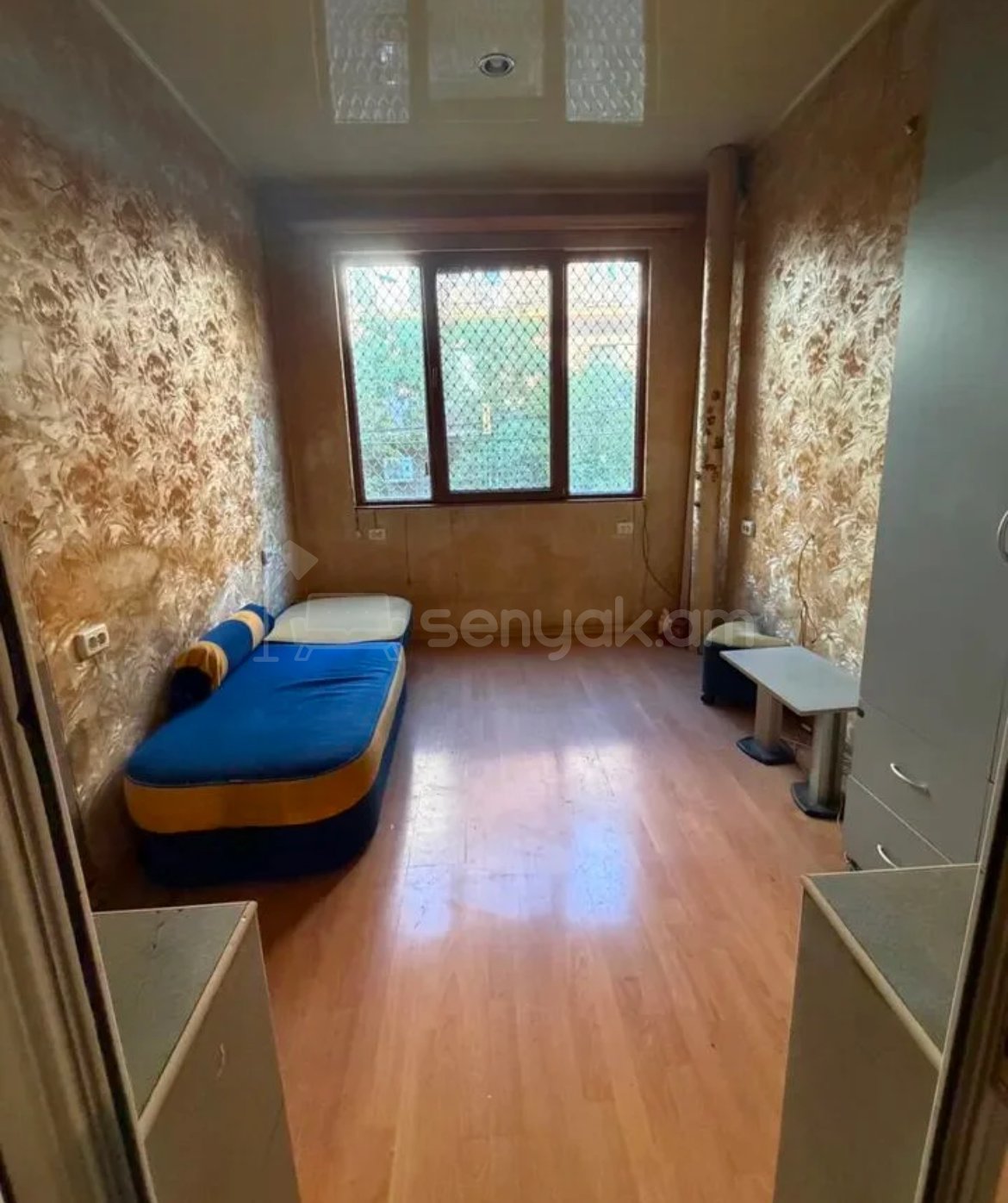 4 Սենյականոց Բնակարան Քարե Շենքում, 94քմ, 2/4 հարկ, Պետական Վիճակում