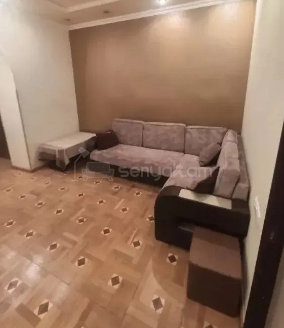 2 Սենյականոց Բնակարան Քարե Շենքում, 50քմ, 3/4 հարկ, Կապիտալ Վերանորոգված