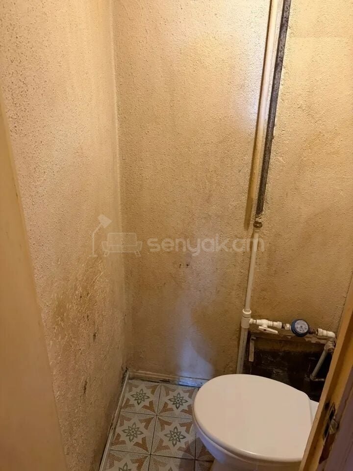 3 Սենյականոց Բնակարան, 80քմ, 8/9 հարկ, Նորմալ Վիճակում