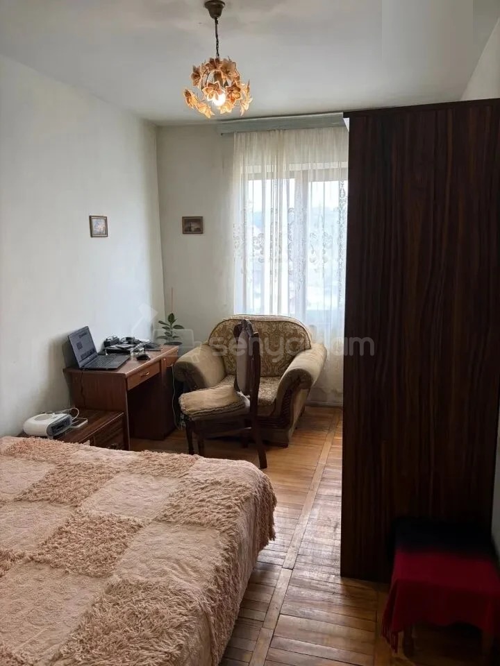3 Սենյականոց Բնակարան, 80քմ, 8/9 հարկ, Նորմալ Վիճակում