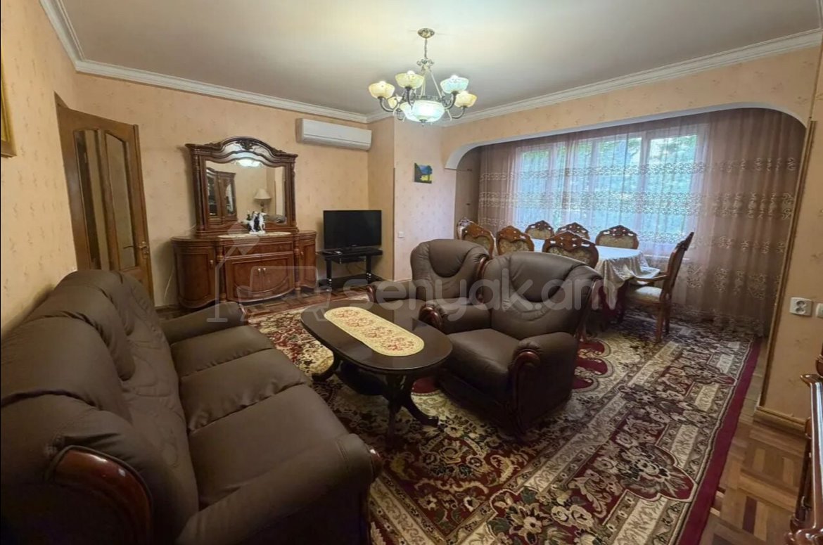 4 Սենյականոց Բնակարան, 100քմ, 2/9 հարկ, Կապիտալ Վերանորոգված, Կահավորված