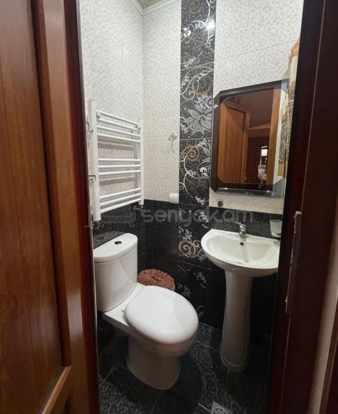 4 Սենյականոց Բնակարան, 100քմ, 2/9 հարկ, Կապիտալ Վերանորոգված, Կահավորված