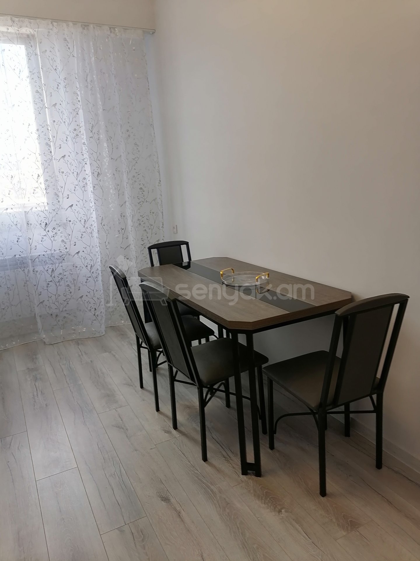 3 Սենյականոց Բնակարան Նորակառույցում, 75քմ, 10/16 հարկ, Դիզայներական Վերանորոգված