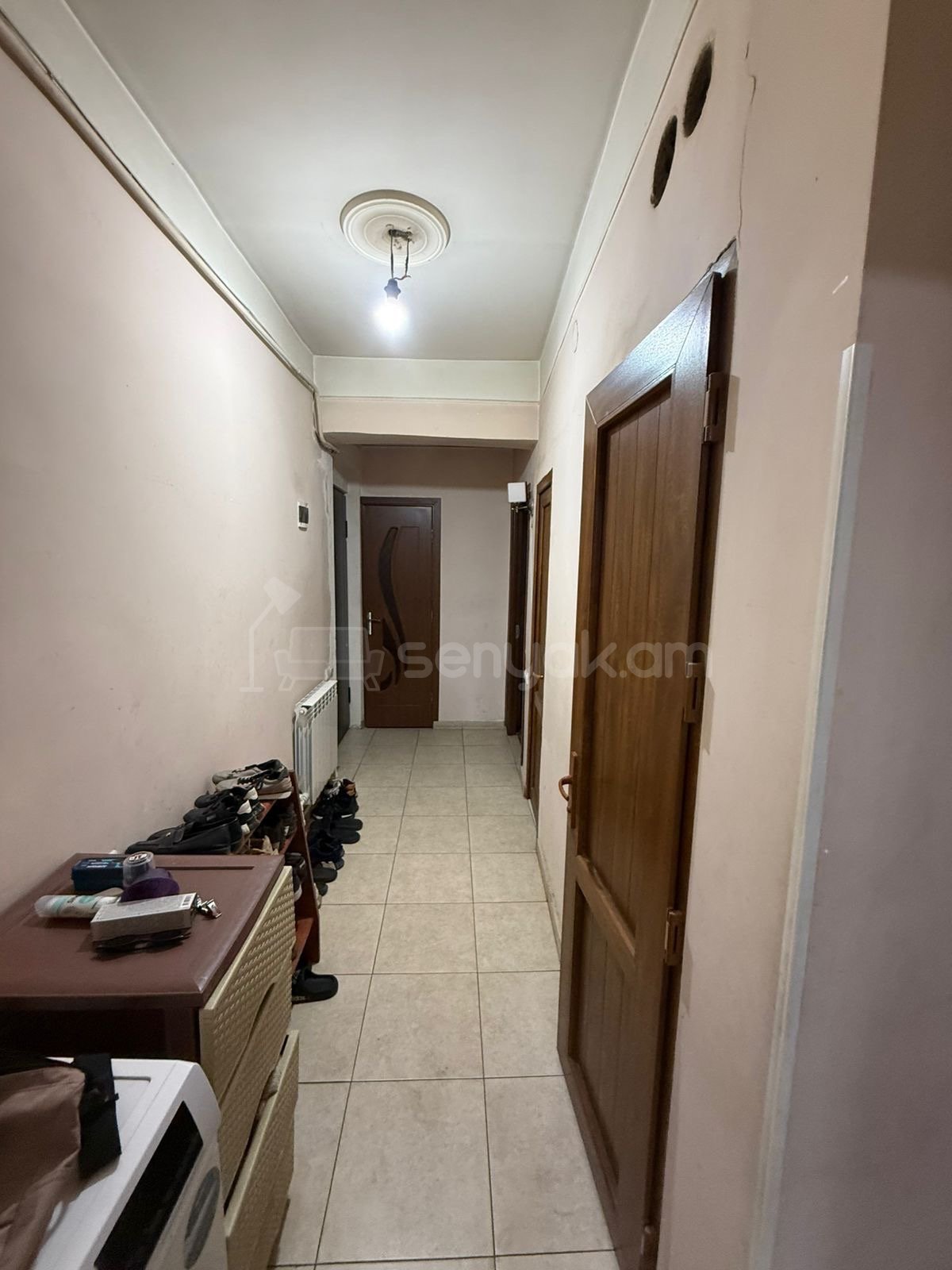 5 Սենյականոց Բնակարան Քարե Շենքում, 135քմ, 5/5 հարկ, Կոսմետիկ Վերանորոգված