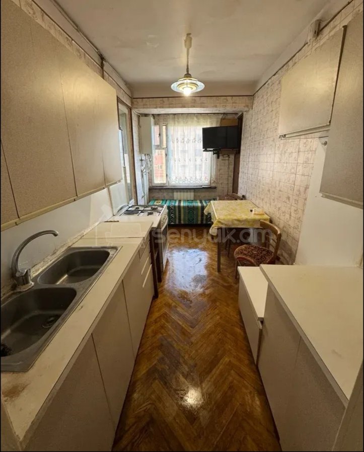 3 Սենյականոց Բնակարան, 90քմ, 4/14 հարկ, Նորմալ Վիճակում, Կահավորված