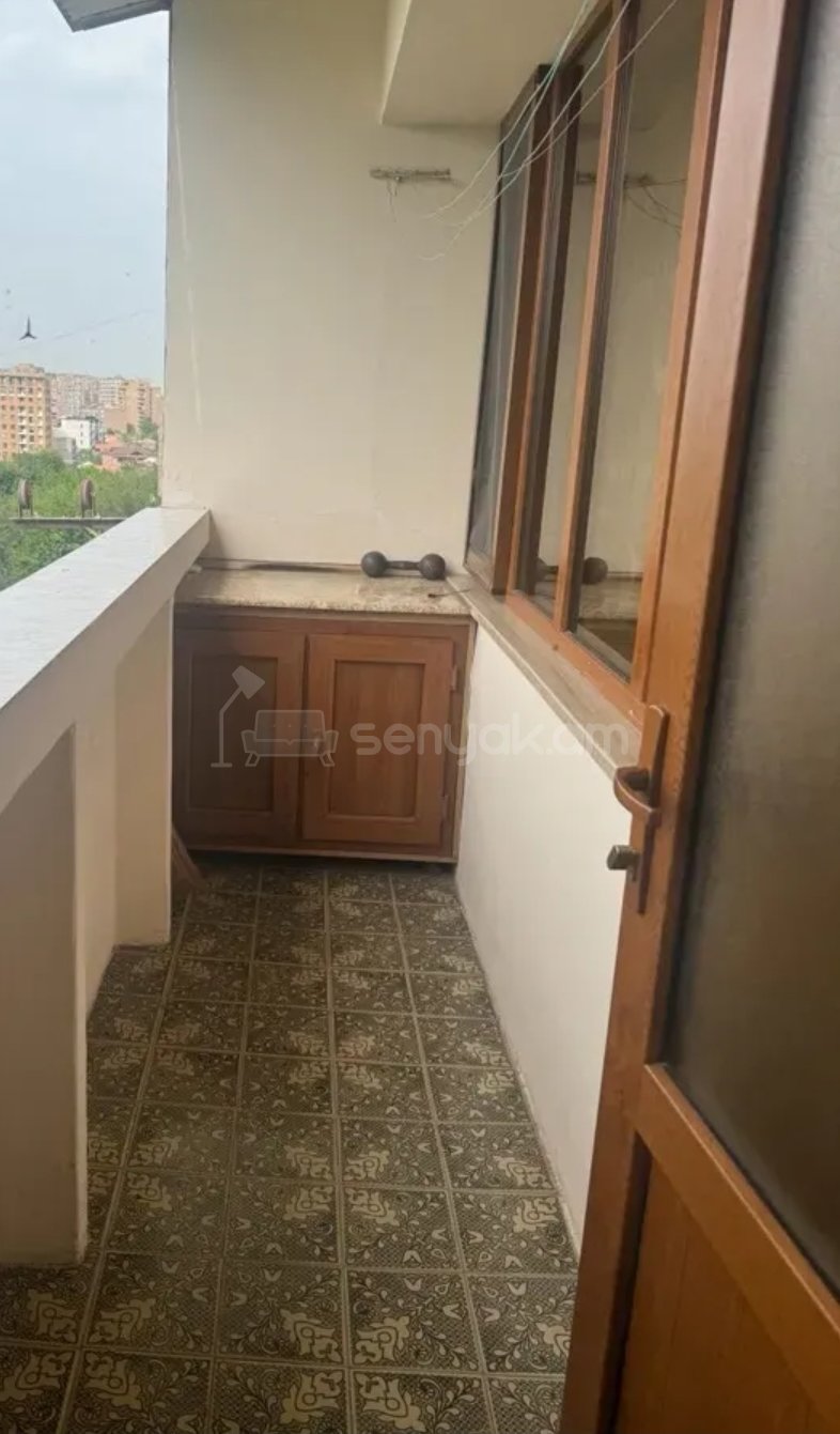 3 Սենյականոց Բնակարան, 85քմ, 5/9 հարկ, Նորմալ Վիճակում