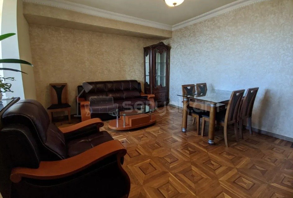 3 Սենյականոց Բնակարան, 91քմ, 14/16 հարկ, Նորմալ Վիճակում