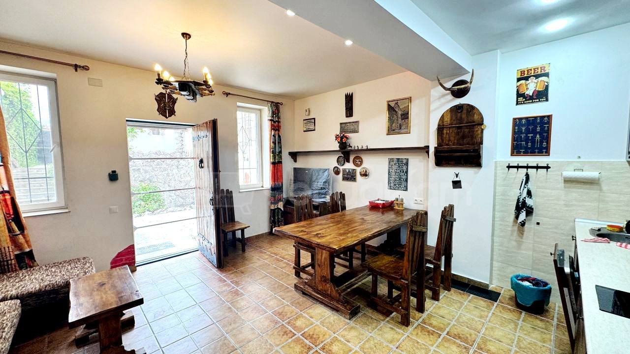 3 Սենյականոց Սեփական Տուն, 90քմ, Դիզայներական Վերանորոգված, Կահավորված