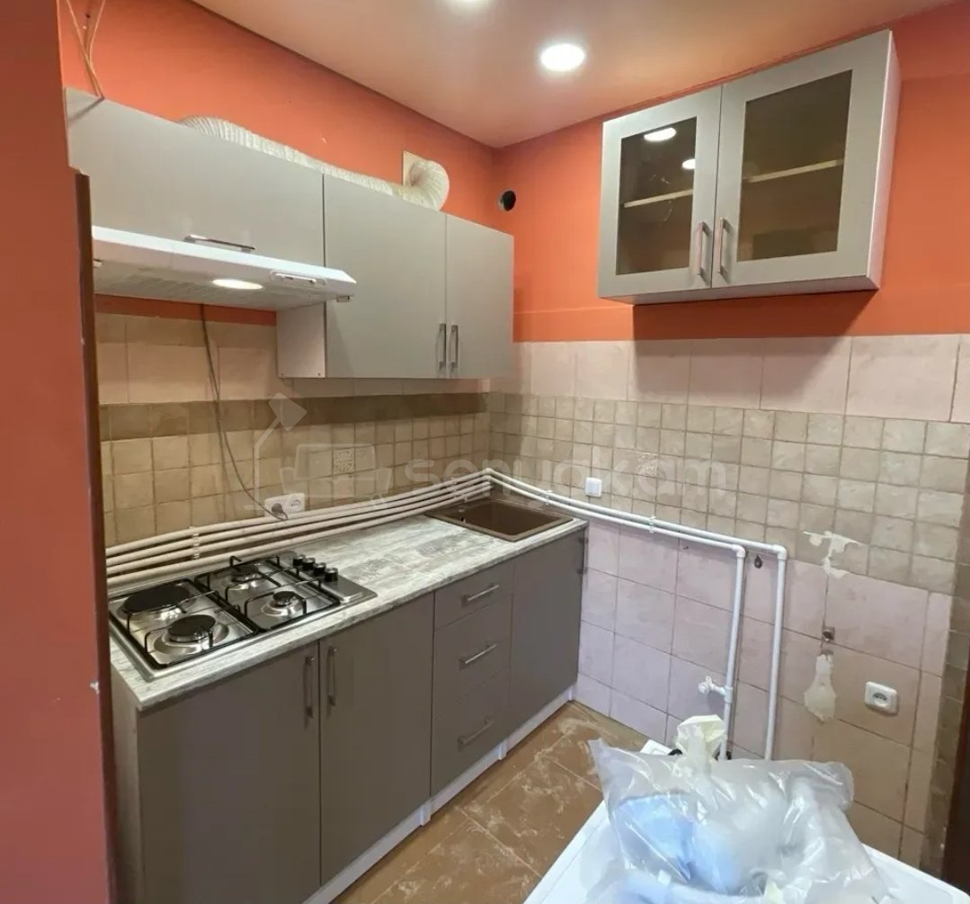 2 Սենյականոց Բնակարան Քարե Շենքում, 54քմ, 2/4 հարկ, Կապիտալ Վերանորոգված